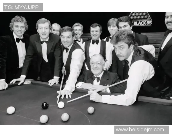 戴眼镜的足球明星们：他们如何打破外貌与实力的偏见创造传奇